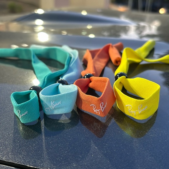 Ray-Ban Ear Strap - Picture 2 of 4